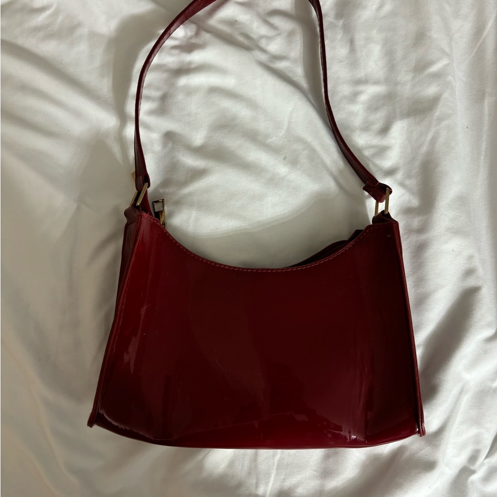 Elegant Burgundy Shoulder Bag